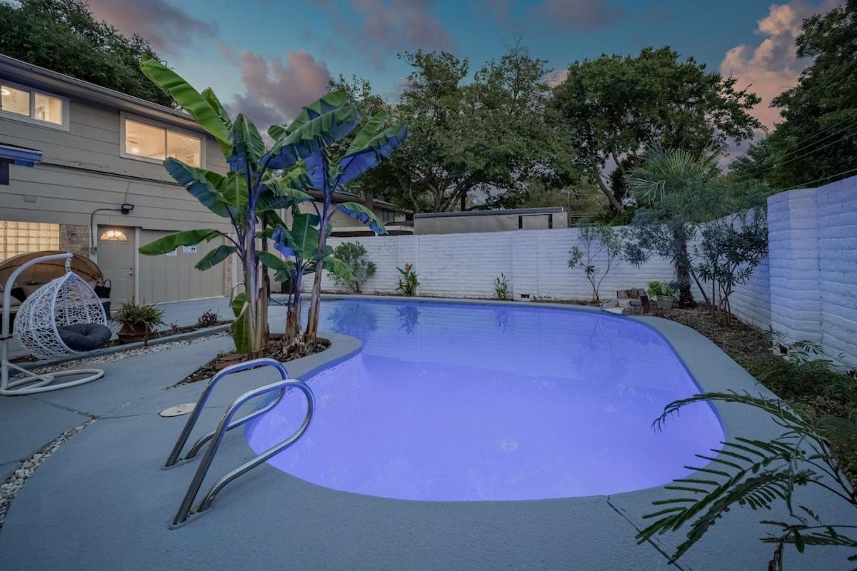 Stunning 5Br 2Ba Holiday Home With Private Pool And Cinema دالاس المظهر الخارجي الصورة
